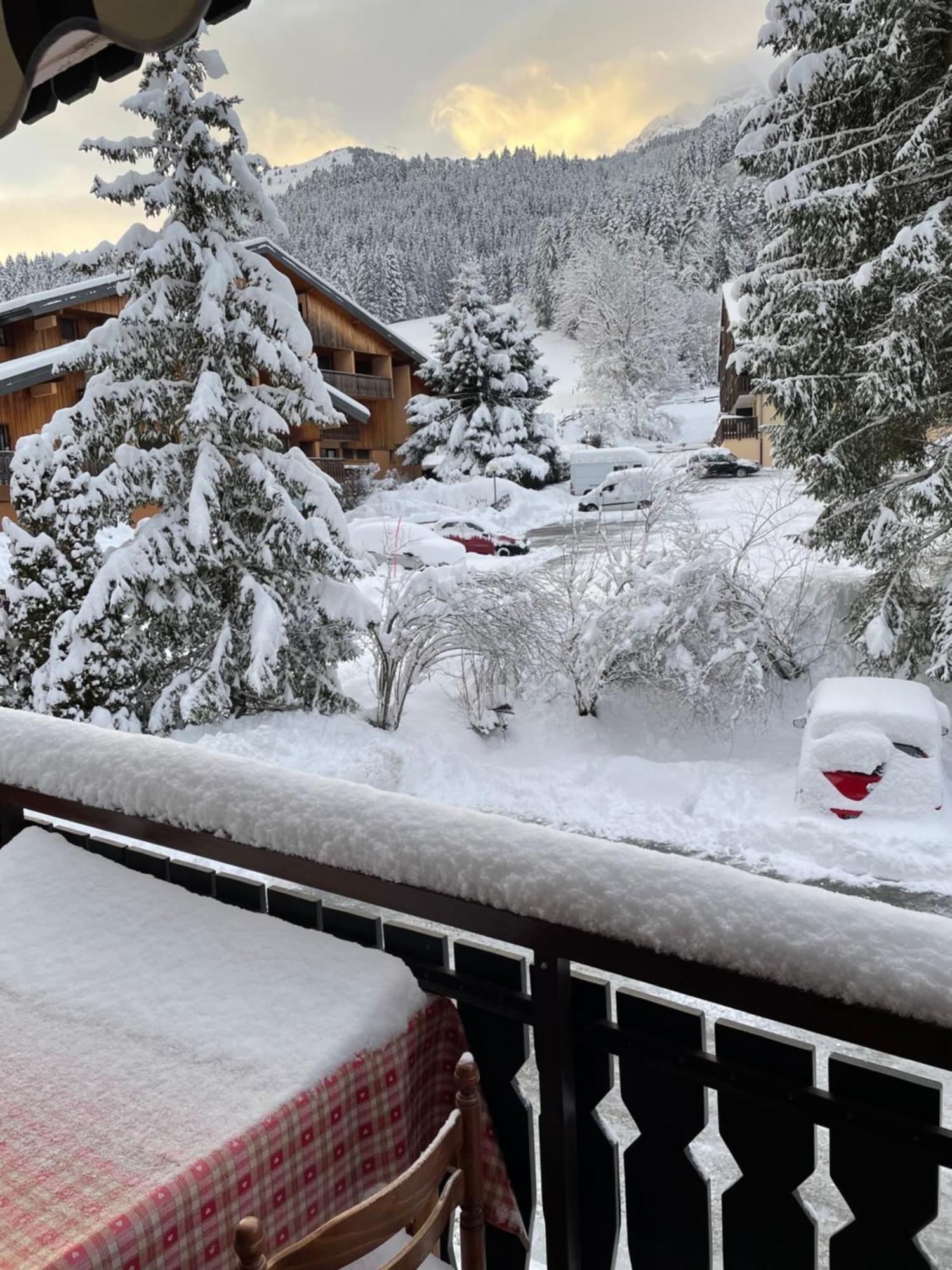 Cosy 2 Pieces Proche Chatel Abondance Exterior photo